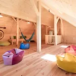 Homestead Farm Tesnak 3*