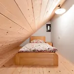 招待所 Homestead Farm Tesnak