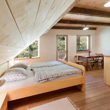 Homestead Farm Tesnak 3*