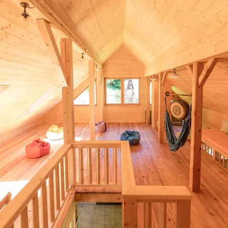 Homestead Farm Tesnak 3* Gorenja Vas (Gorenja Vas-Poljane)