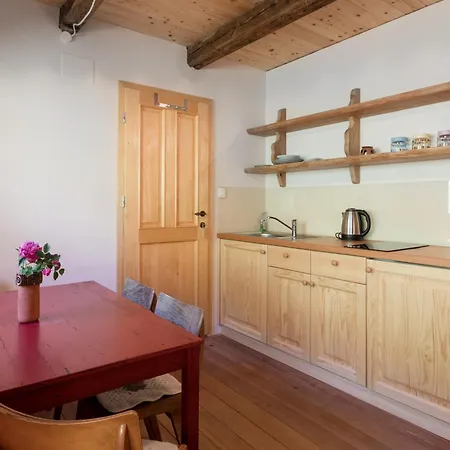 Homestead Farm Tesnak Guest house
