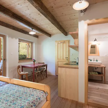 Guest house Homestead Farm Tesnak