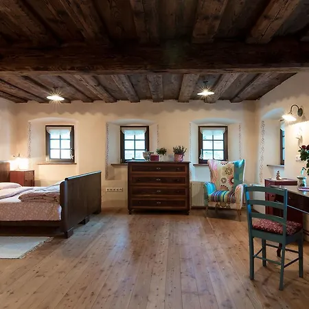 Homestead Farm Tesnak Gorenja Vas (Gorenja Vas-Poljane)