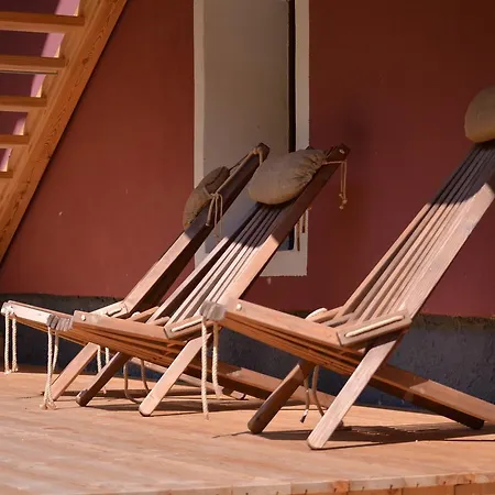 Homestead Farm Tesnak