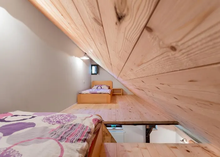 Homestead Farm Tesnak