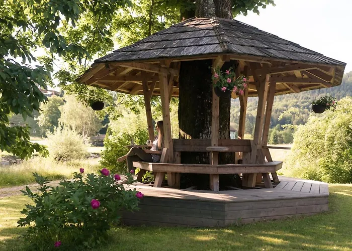 Homestead Farm Tesnak