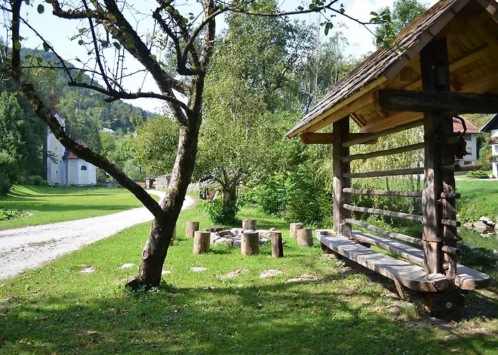 Homestead Farm Tesnak Penzion 3*